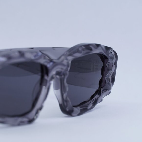 🕶️ New Azzedine Alaïa AA0079S 004 Sunglasses- Shiny Transparent Dark Grey Frame - Picture 4 of 11